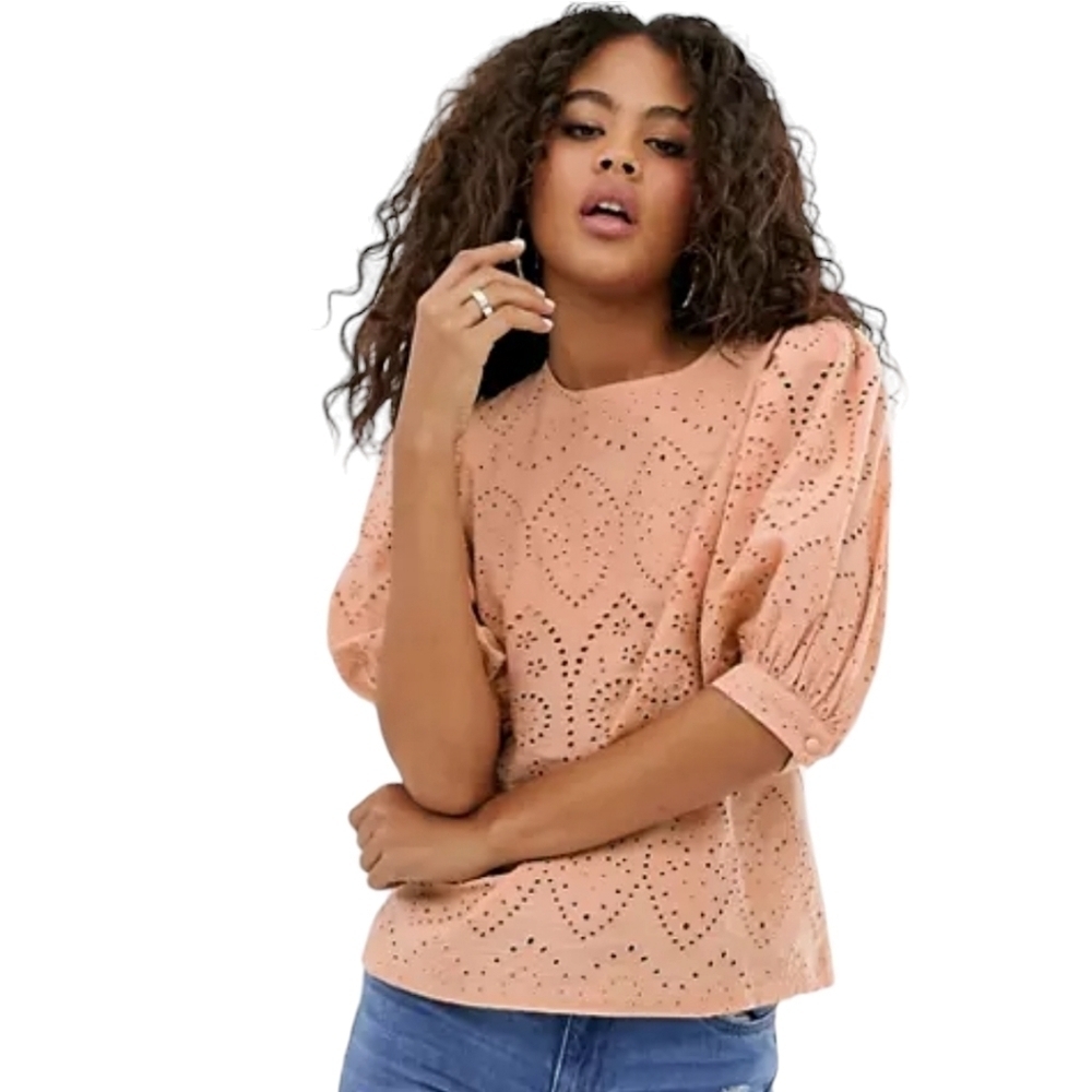 ASOS Romantic Neutral Dusty Peach Cotton Eyelet Short Puff Sleeve Blouse size 4